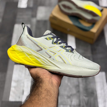 ASICS NOVABLAST 4 ( BRIGHT YELLOW )