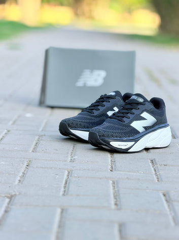 FRESH FOAM X 1080 BLACK AND WHITE