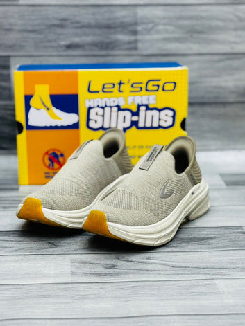 LET'S GO SLIP-IN ARC FIT SKECHERS KHAKI