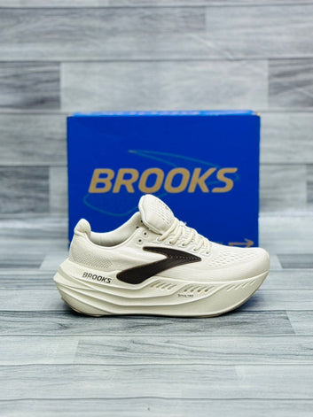 BROOKS GLYCERIN MAX ( ALMOND )