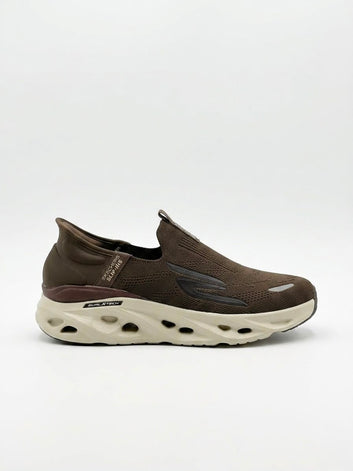 SKECHERS HANDS FREE SWIRL X TECH SLIP INN ( BROWN )