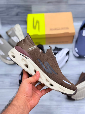 SKECHERS HANDS FREE SWIRL X TECH SLIP INN ( BROWN )