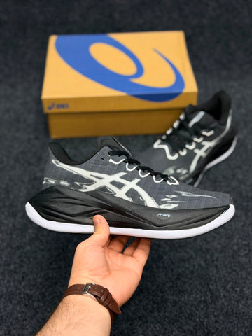 ASICS SUPER BLAST 3 ( BLACK AND WHITE )