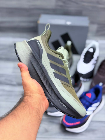ADIDAS ULTRABOOST 5 TR ( SILVER PEBBLE )
