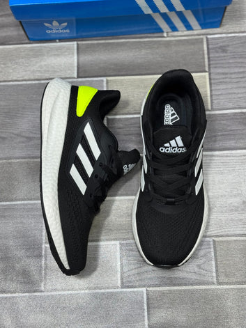 ADIDAS PUREBOOST 22 ( BLACK AND SOLAE YELLOW )